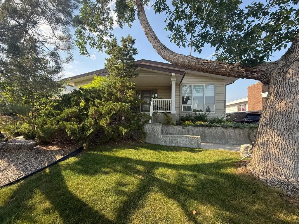 3733 21 Avenue S Lethbridge AB T1K 4J2
