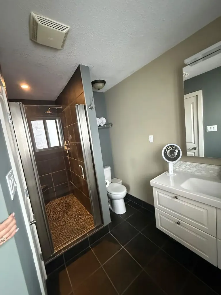 3733 21 Avenue S Lethbridge AB T1K 4J2