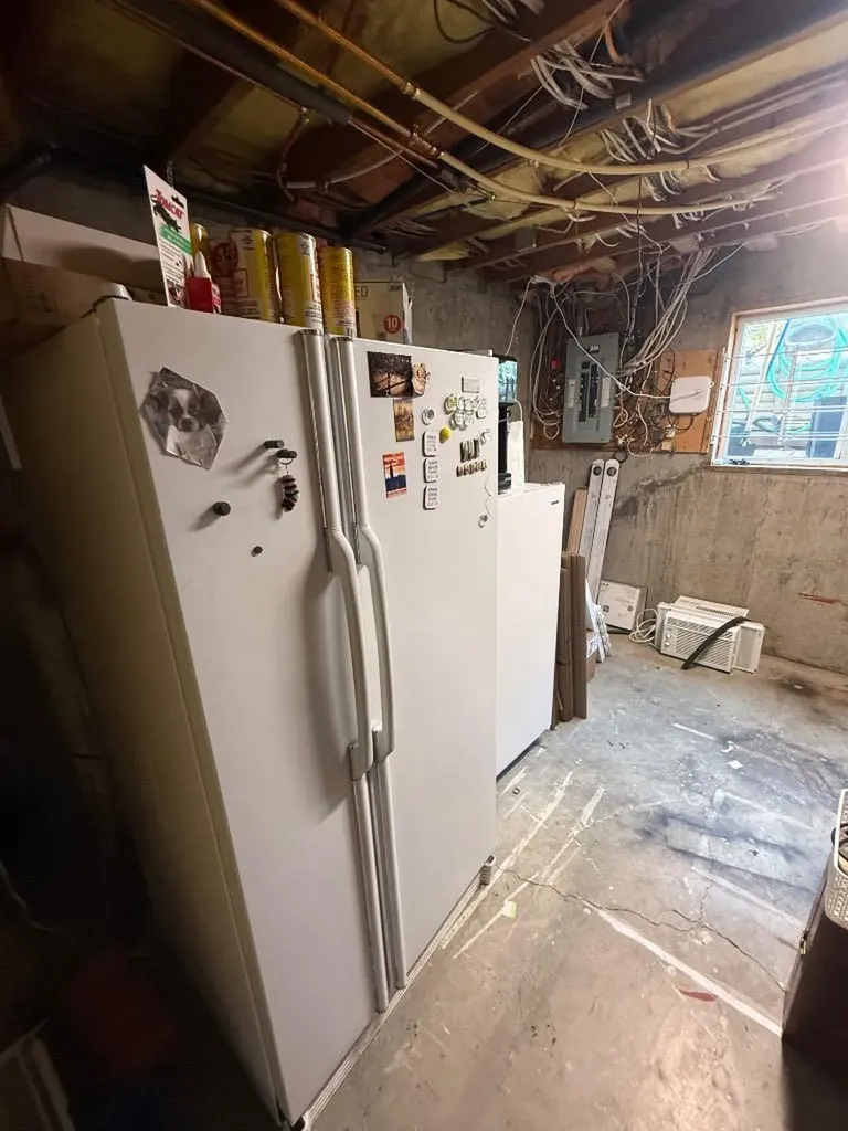 3733 21 Avenue S Lethbridge AB T1K 4J2