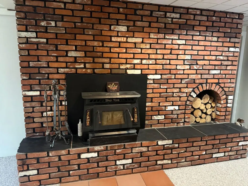 3733 21 Avenue S Lethbridge AB T1K 4J2