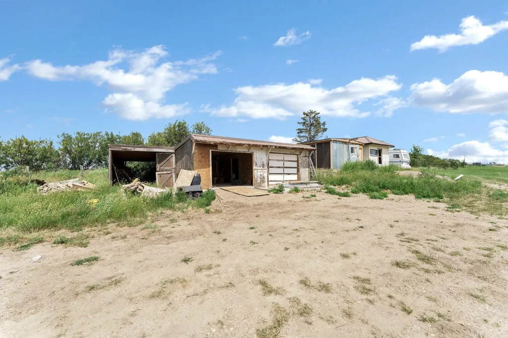 12525 Range Road 45 #4 Rural Cypress County AB T1B0L4