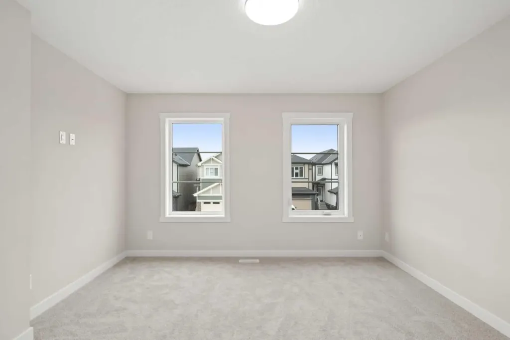 102 Sora Gardens SE Calgary AB T3S 0V3
