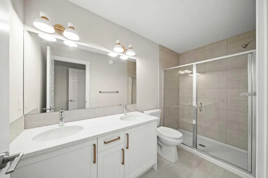 102 Sora Gardens SE Calgary AB T3S 0V3