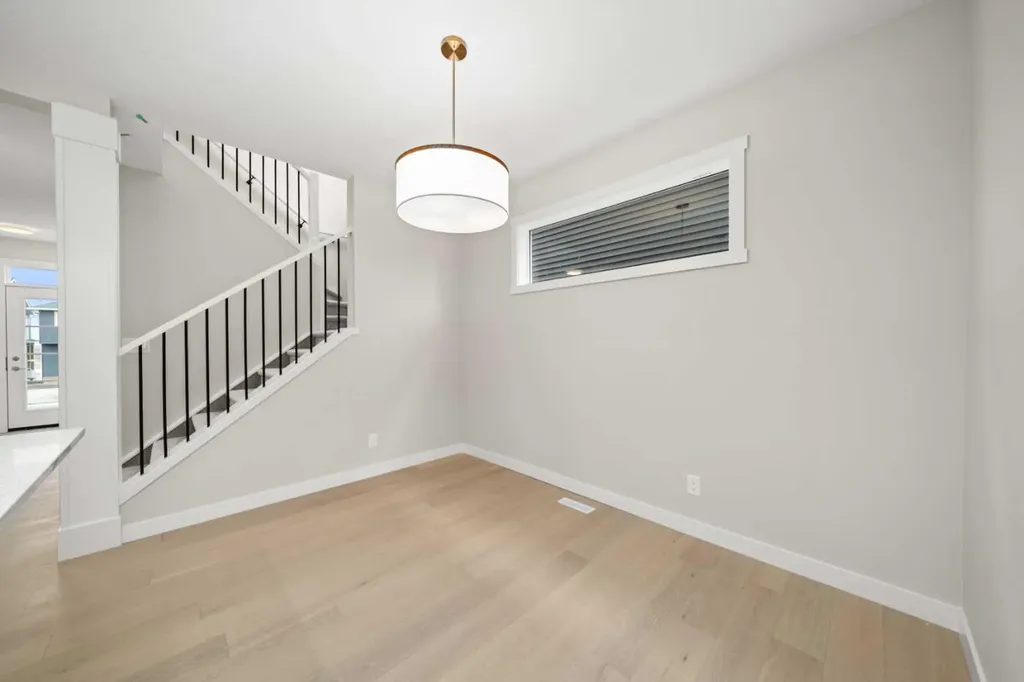 102 Sora Gardens SE Calgary AB T3S 0V3