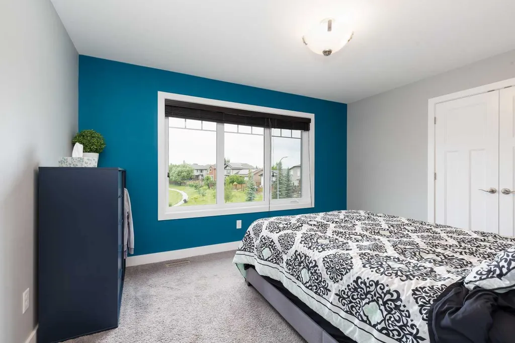 180 Firelight Way W Lethbridge AB T1J 4B2