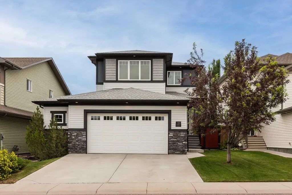 180 Firelight Way W Lethbridge AB T1J 4B2
