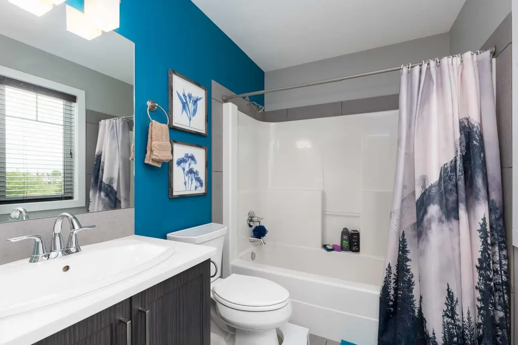 180 Firelight Way W Lethbridge AB T1J 4B2