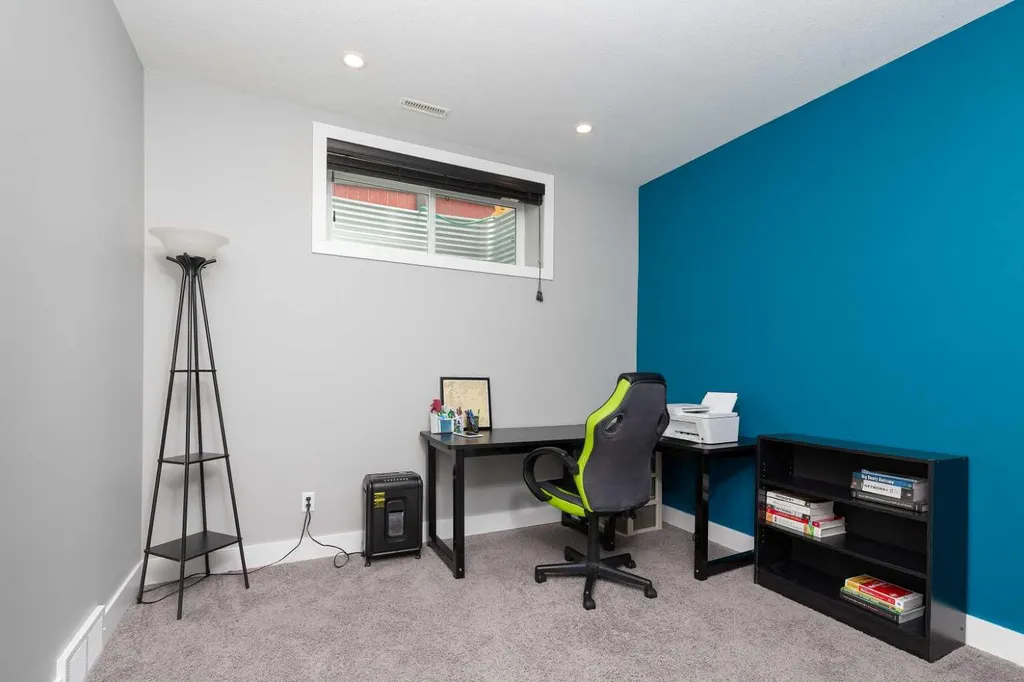 180 Firelight Way W Lethbridge AB T1J 4B2