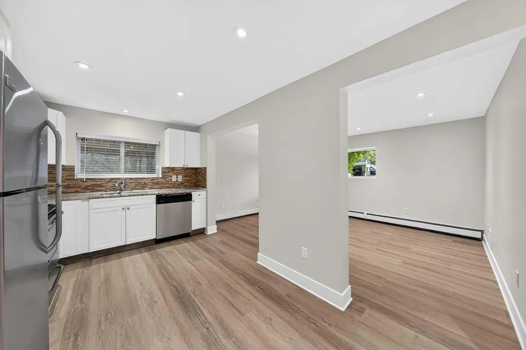 2117 16 Street Calgary AB T2T 4E5