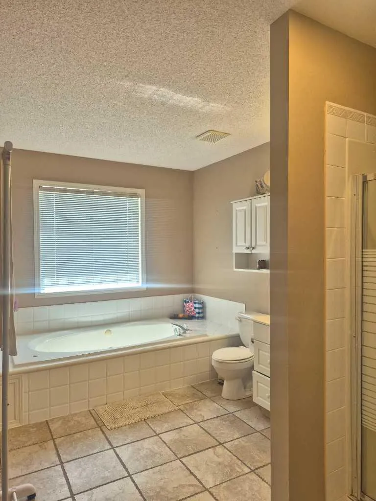 127 Hampstead Circle NW Calgary AB T3A 5P3