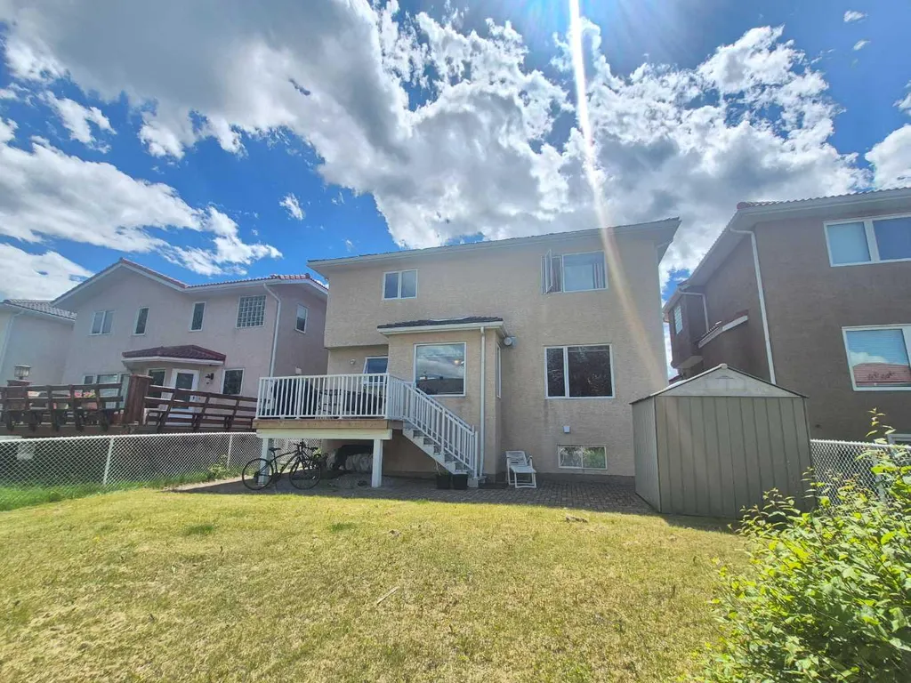 127 Hampstead Circle NW Calgary AB T3A 5P3