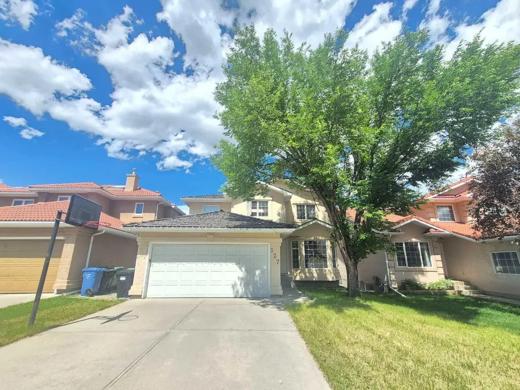 127 Hampstead Circle NW Calgary AB T3A 5P3