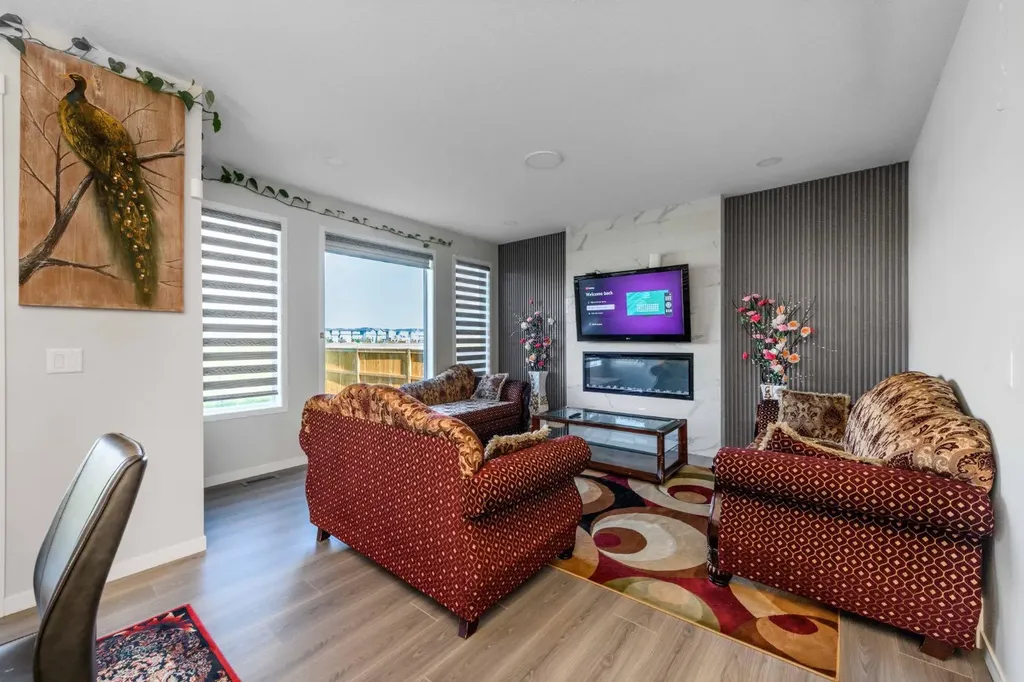 983 Corner Meadows Way NE Calgary AB T3N 1X8