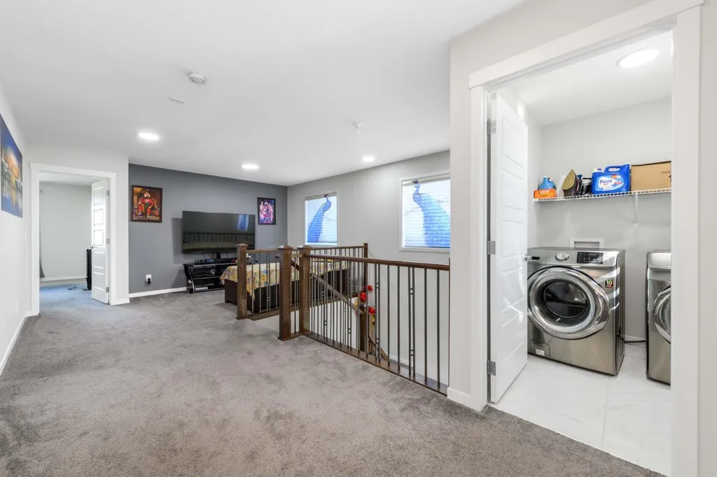 983 Corner Meadows Way NE Calgary AB T3N 1X8