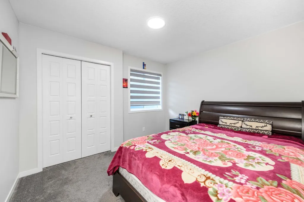 983 Corner Meadows Way NE Calgary AB T3N 1X8