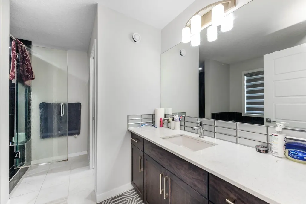 983 Corner Meadows Way NE Calgary AB T3N 1X8