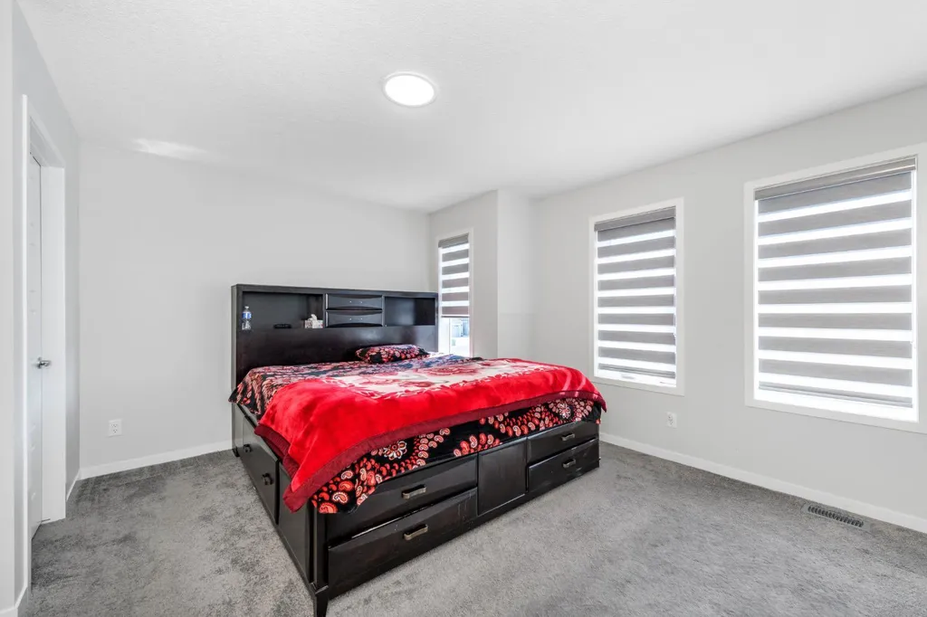 983 Corner Meadows Way NE Calgary AB T3N 1X8