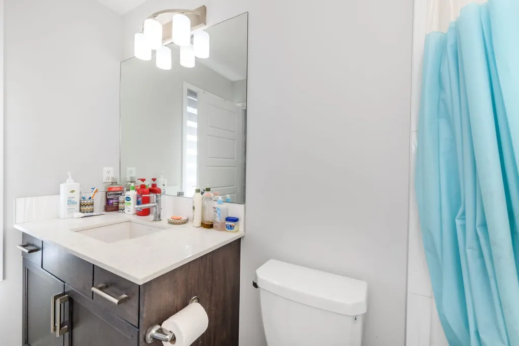 983 Corner Meadows Way NE Calgary AB T3N 1X8