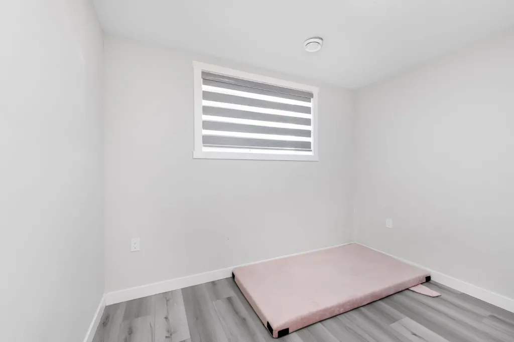 983 Corner Meadows Way NE Calgary AB T3N 1X8