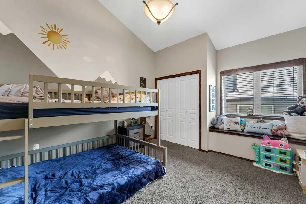 30 Vista Close SE Medicine Hat AB T1B0A9