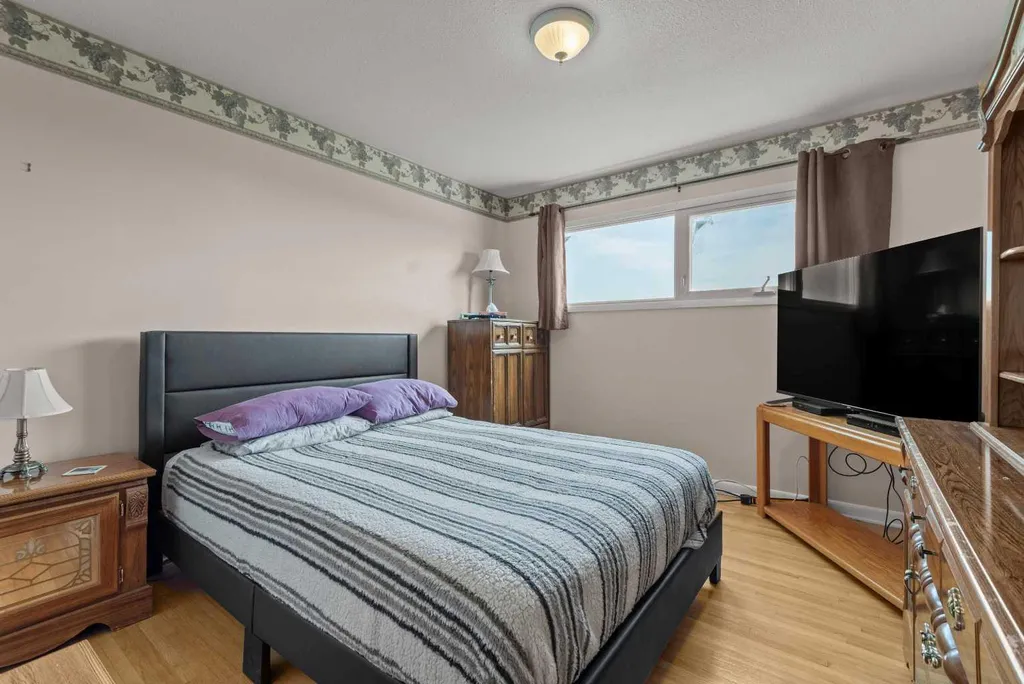 293012 Range Road 244 Rural Kneehill County AB T0M 0A0