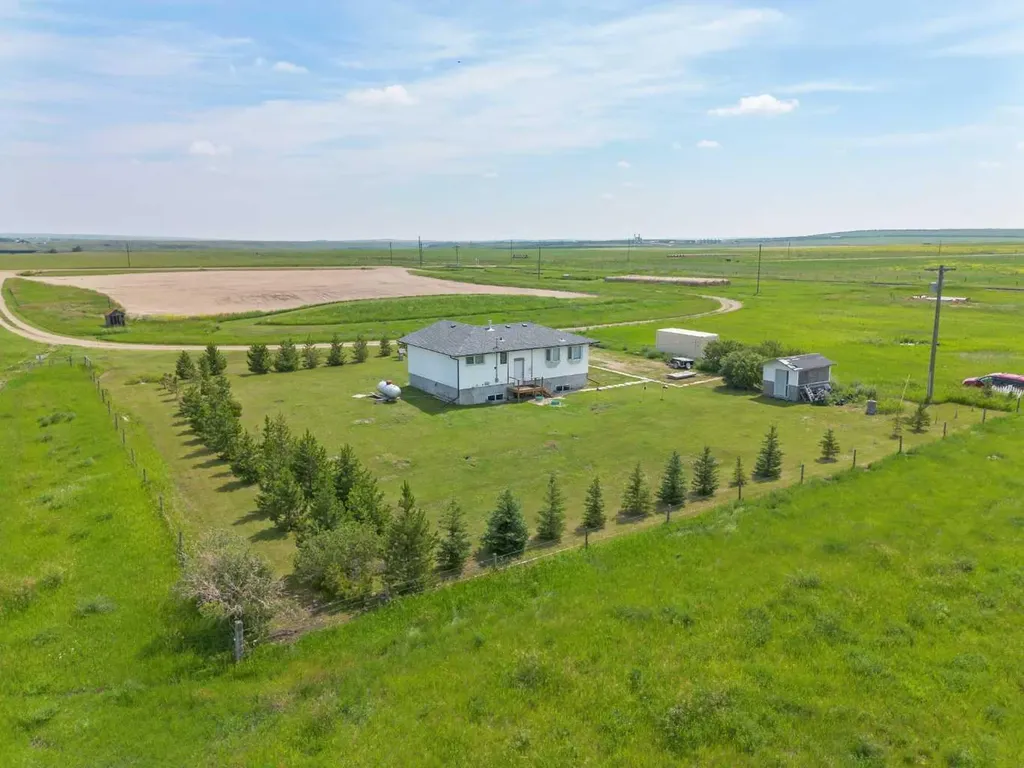 293012 Range Road 244 Rural Kneehill County AB T0M 0A0