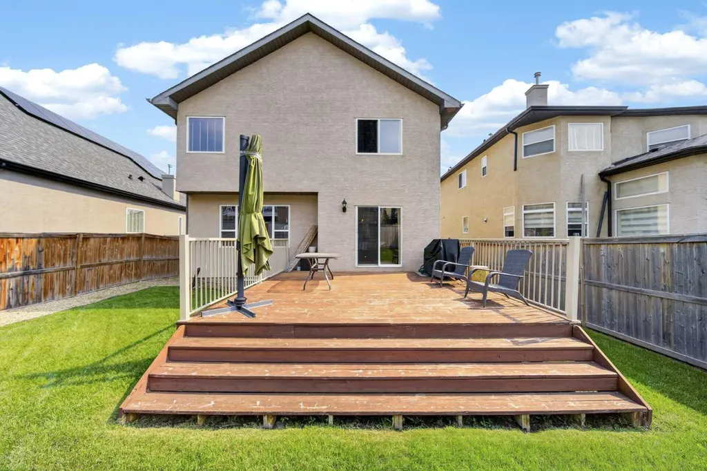 15 Sherwood Common NW Calgary AB T3R 1P6