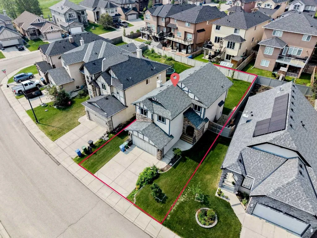 15 Sherwood Common NW Calgary AB T3R 1P6