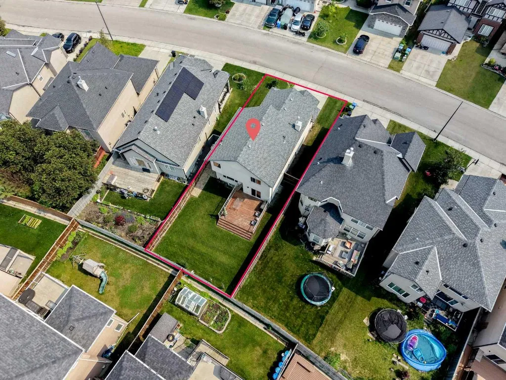 15 Sherwood Common NW Calgary AB T3R 1P6