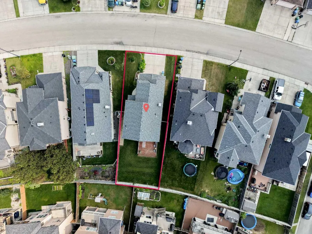 15 Sherwood Common NW Calgary AB T3R 1P6