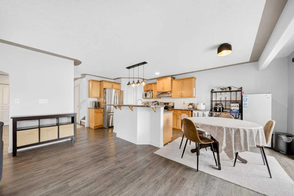 15 Sherwood Common NW Calgary AB T3R 1P6