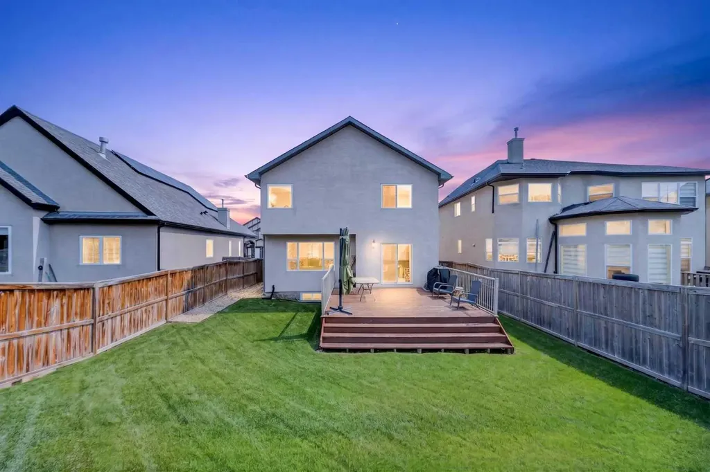 15 Sherwood Common NW Calgary AB T3R 1P6