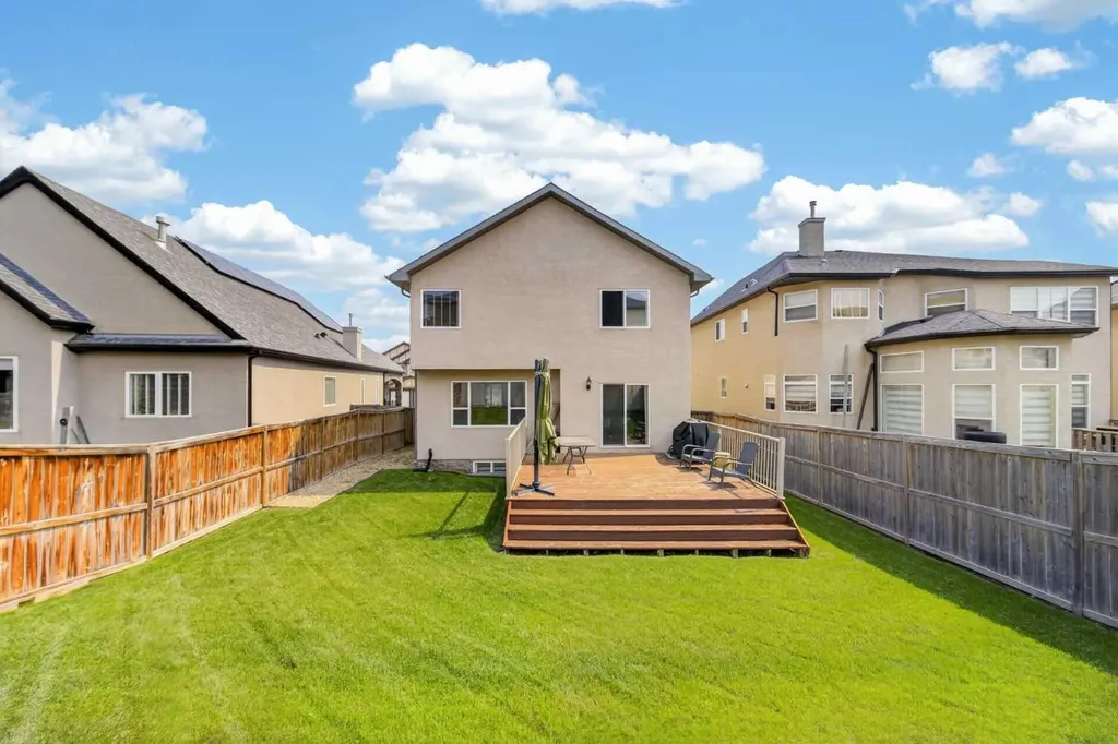 15 Sherwood Common NW Calgary AB T3R 1P6