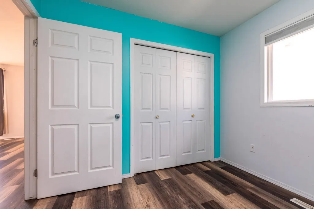 1501 49 Avenue Lloydminster SK S9V 2E7