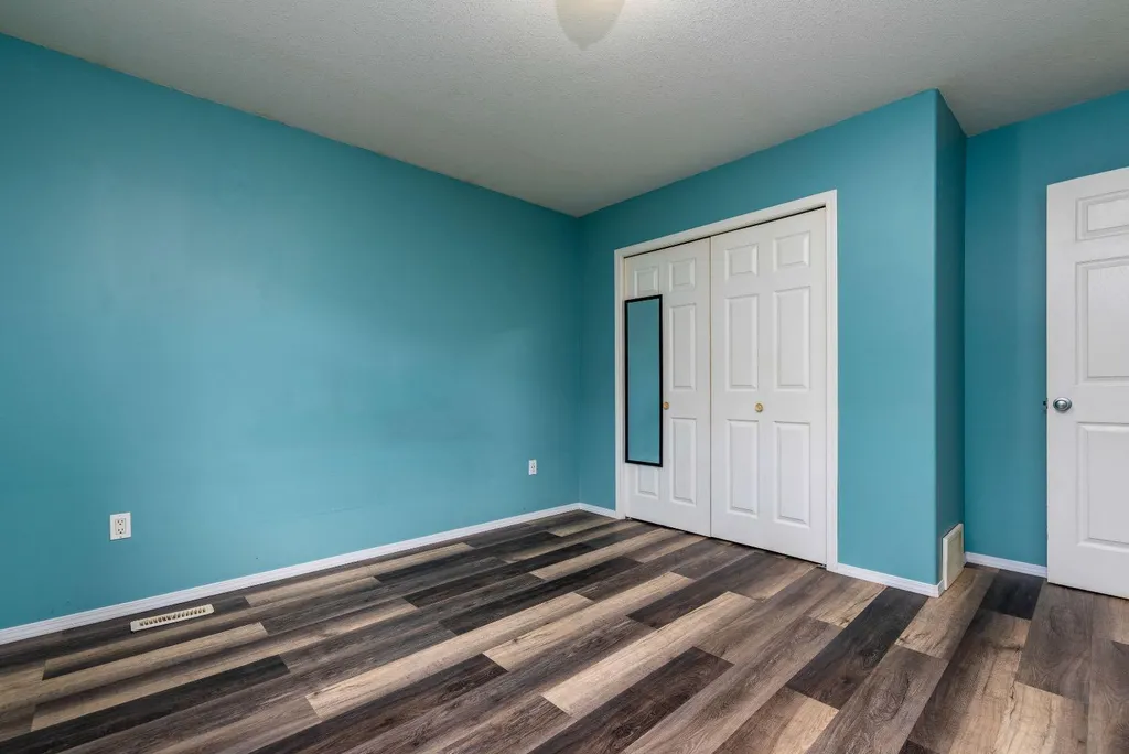 1501 49 Avenue Lloydminster SK S9V 2E7