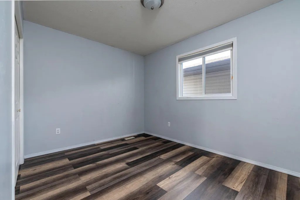 1501 49 Avenue Lloydminster SK S9V 2E7
