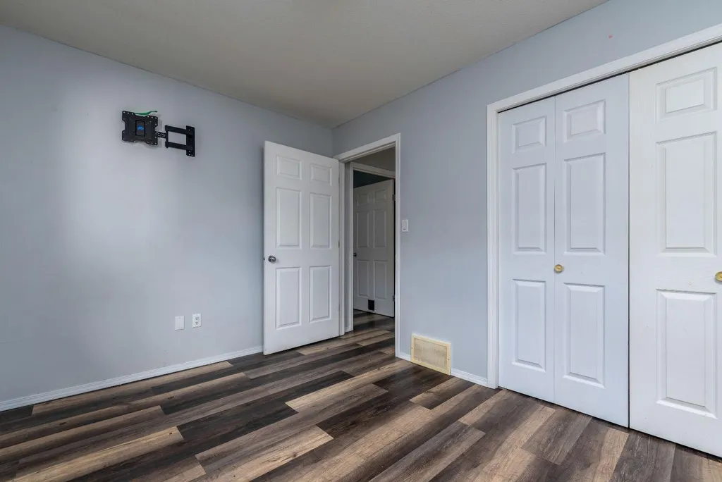 1501 49 Avenue Lloydminster SK S9V 2E7
