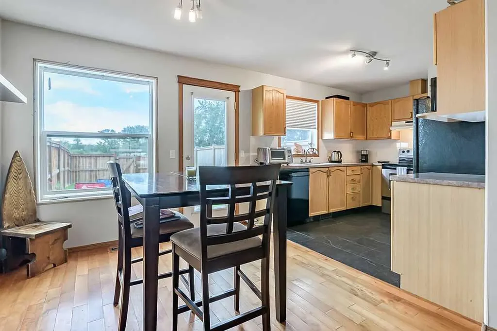 703 Eagleview Place NW High River AB T1V1Y6