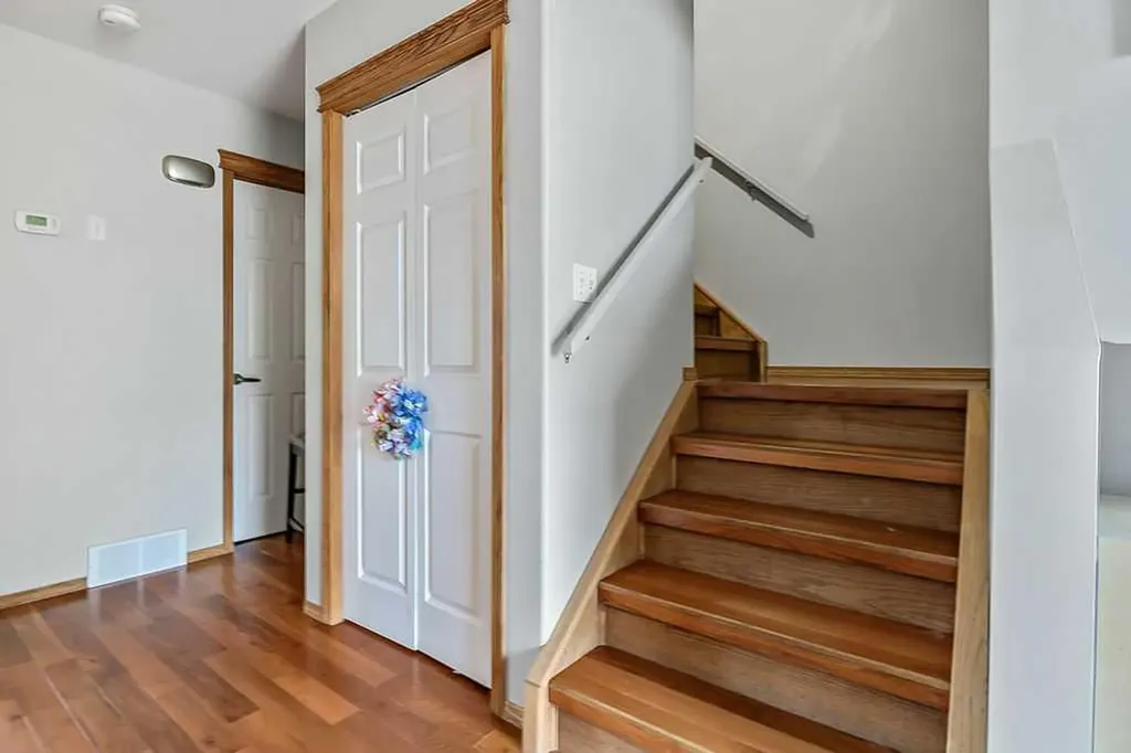 703 Eagleview Place NW High River AB T1V1Y6