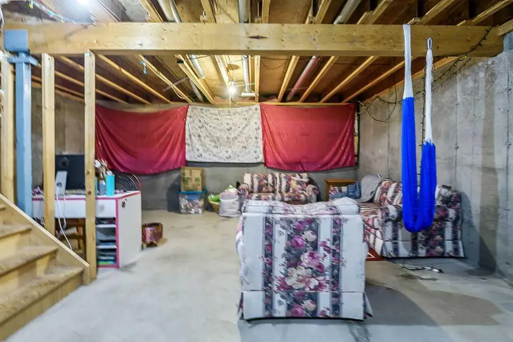 703 Eagleview Place NW High River AB T1V1Y6