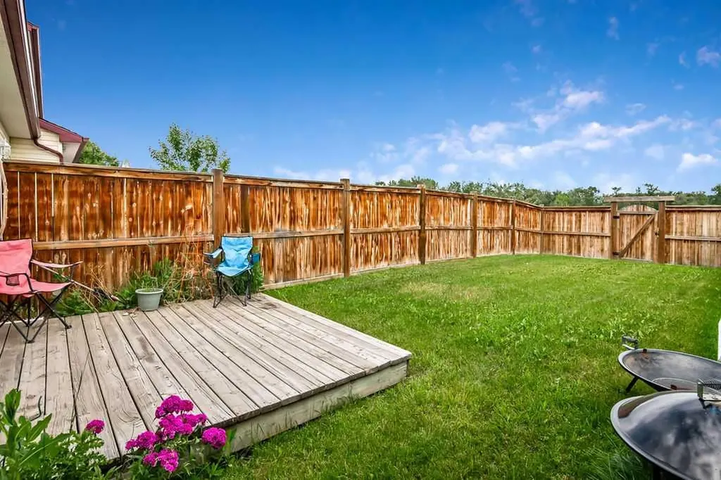 703 Eagleview Place NW High River AB T1V1Y6