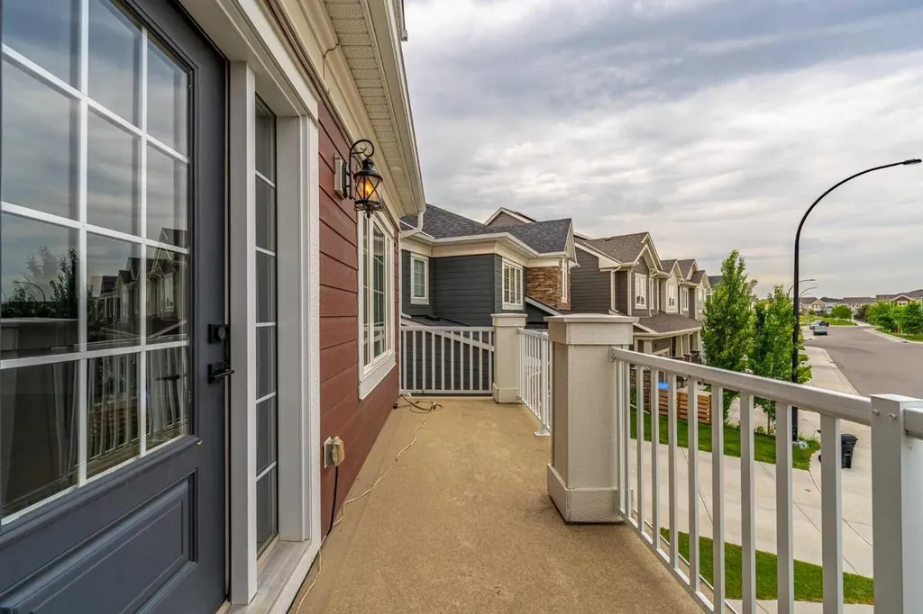 46 Yorkstone Way SW Calgary AB T2X4K7