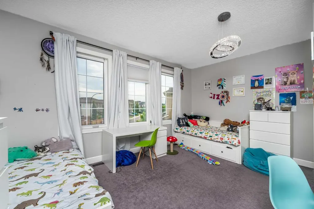46 Yorkstone Way SW Calgary AB T2X4K7