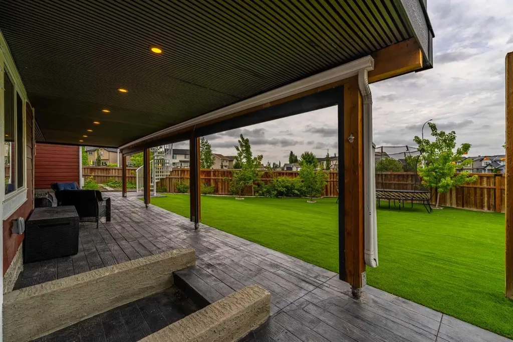46 Yorkstone Way SW Calgary AB T2X4K7