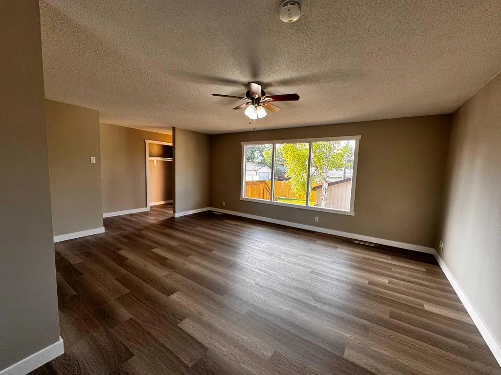 3429 19 Avenue SE Calgary AB t2b 0a6