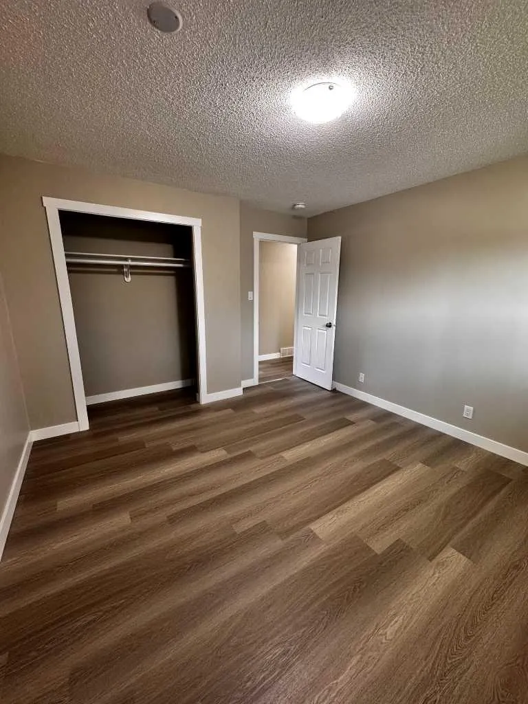 3429 19 Avenue SE Calgary AB t2b 0a6