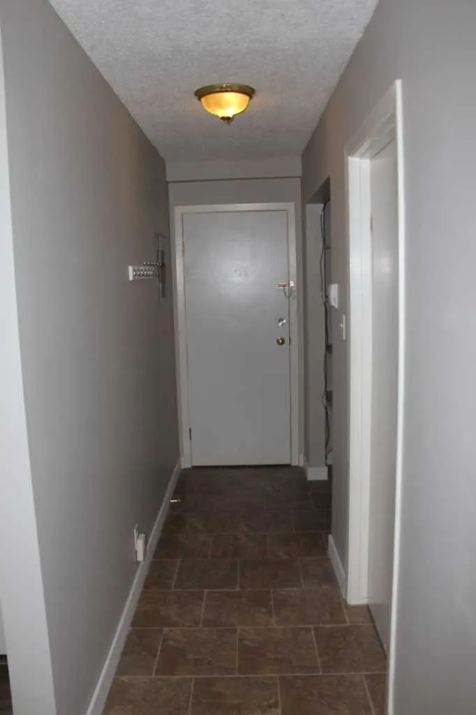 3429 19 Avenue SE Calgary AB t2b 0a6