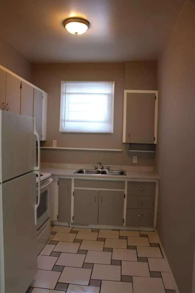 3429 19 Avenue SE Calgary AB t2b 0a6