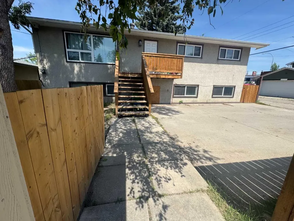 3429 19 Avenue SE Calgary AB t2b 0a6