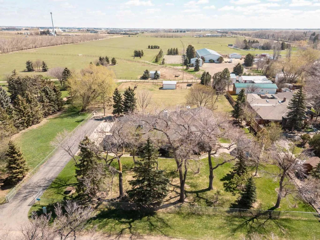 90013 212 Rural Lethbridge County AB T1J 5N9